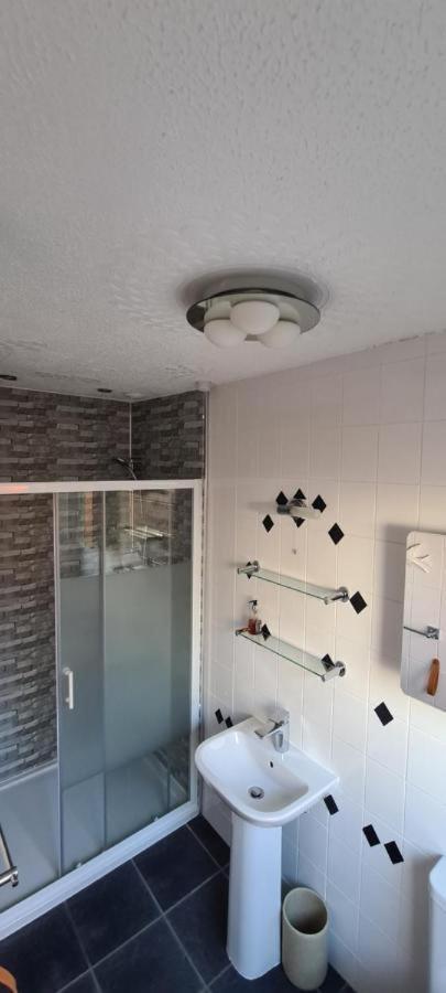 Plean Lowefield B&B מראה חיצוני תמונה
